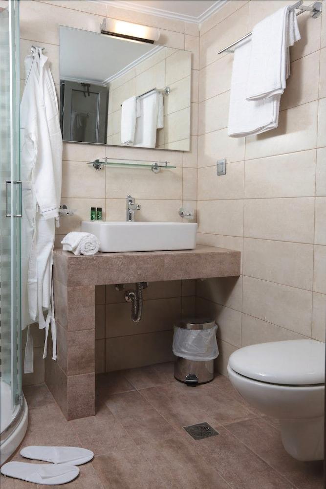 Meni Apartments Athens Exterior photo